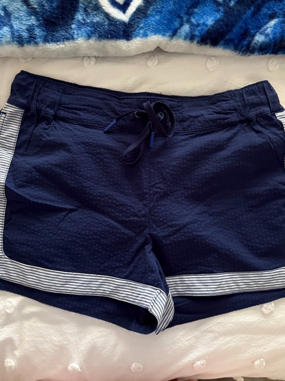 Vineyard Vines Blue w/ Stripes Performance Shorts